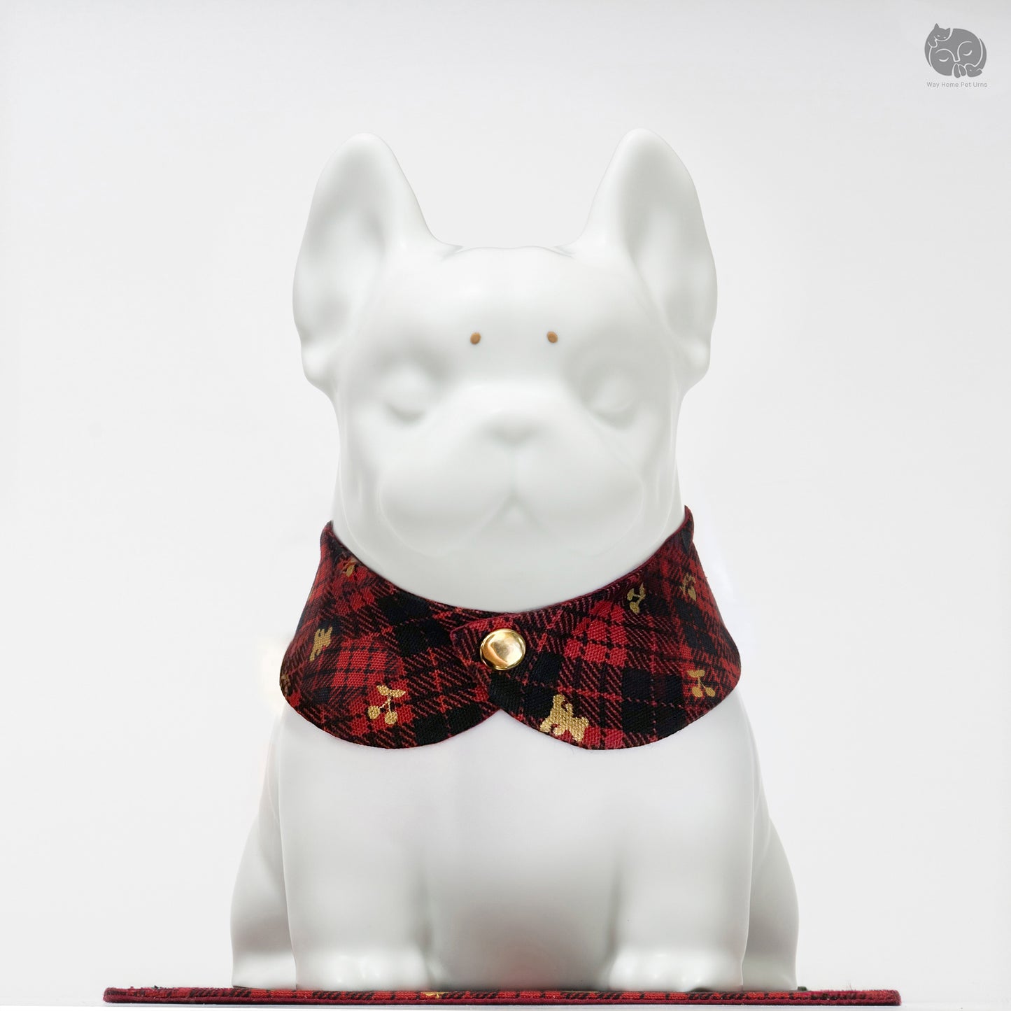 Ivory White Handmade Ceramic Urn for Dogs - Suitable for Bulldog and Boston Terrier