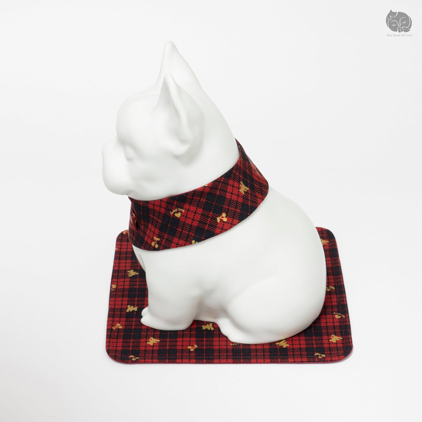 Ivory White Handmade Ceramic Urn for Dogs - Suitable for Bulldog and Boston Terrier